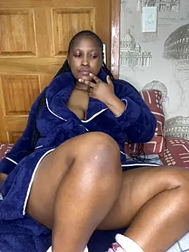 Snapshot of Bellabootie chatting on 04-22-26, 08:43 Bellabootie online show from 04-22-26, 08:43