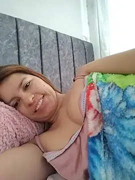 Snapshot of naty_hot4uu chatting on 07-19-26, 12:20 naty hot4uu online show from 07-19-26, 12:20