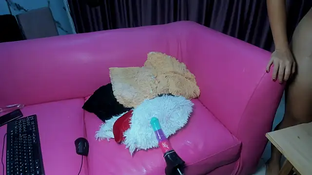 Snapshot of barely_legal_angel chatting on 07-19-26, 04:44 barely legal angel online show from 07-19-26, 04:44