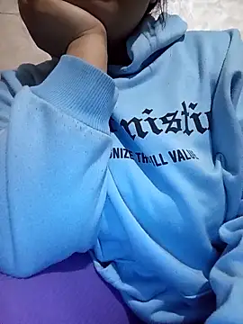 Snapshot of lily_sx chatting on 04-08-26, 12:32 lily sx online show from 04-08-26, 12:32