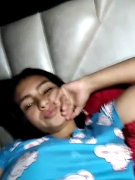 Snapshot of NileveSantanna chatting on 11-26-25, 02:45 NileveSantanna online show from 11-26-25, 02:45