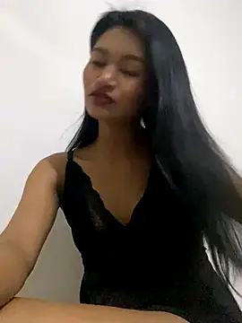 Snapshot of fenixzara chatting on 10-01-25, 12:49 fenixzara online show from 10-01-25, 12:49