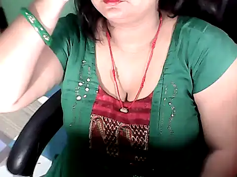 BABITA KUMARII online show from 09-28-25, 11:21