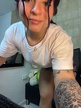 came lia1 online show from 10-24-25, 02:19