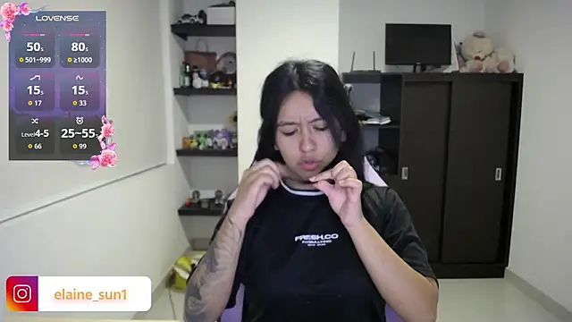 Snapshot of elaine_sun1 chatting on 02-17-26, 11:44 elaine sun1 online show from 02-17-26, 11:44