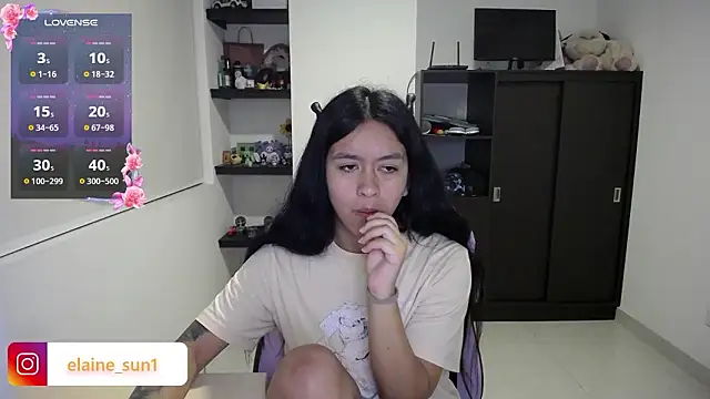 Snapshot of elaine_sun1 chatting on 02-25-26, 12:20 elaine sun1 online show from 02-25-26, 12:20