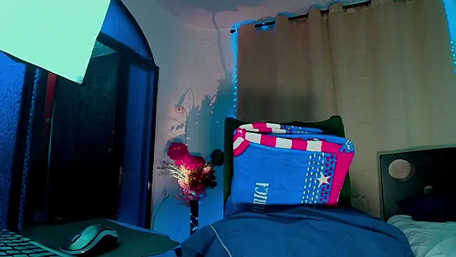 LucasGaeel online show from 11-08-25, 12:55