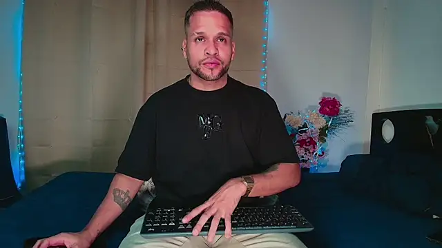 LucasGaeel online show from 01-16-26, 04:49