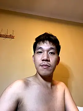 Snapshot of asian_guy_69 chatting on 10-23-25, 02:05 asian guy 69 online show from 10-23-25, 02:05