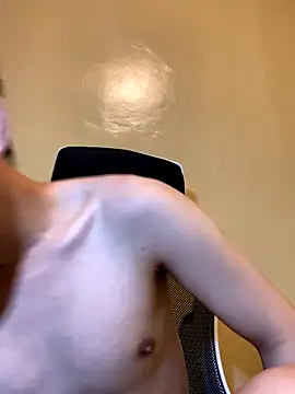 Snapshot of asian_guy_69 chatting on 11-10-25, 04:55 asian guy 69 online show from 11-10-25, 04:55