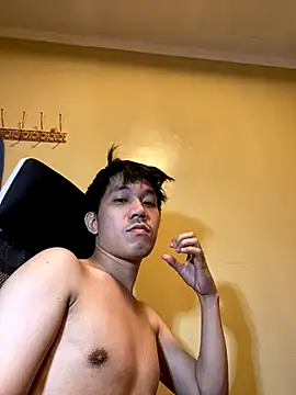 Snapshot of asian_guy_69 chatting on 11-18-25, 02:54 asian guy 69 online show from 11-18-25, 02:54