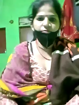 Cuty nensi online show from 10-28-25, 01:58