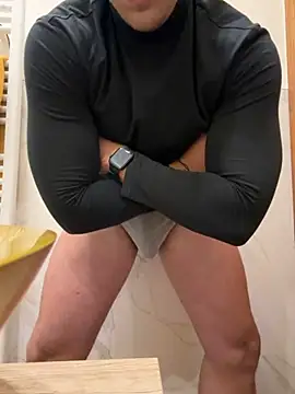 Snapshot of Italianofirenze chatting on 11-04-25, 12:21 Italianofirenze online show from 11-04-25, 12:21