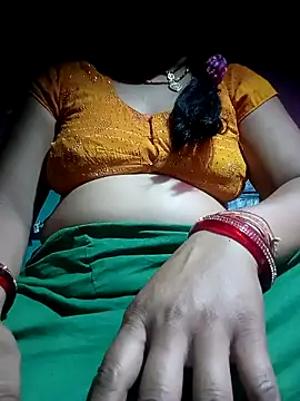 Snapshot of Hot_rieal6 chatting on 04-15-26, 09:15 Hot rieal6 online show from 04-15-26, 09:15