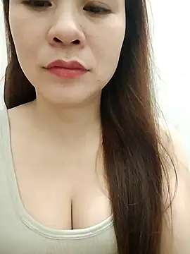 Snapshot of Girl_Shy2000 chatting on 10-17-25, 05:04 Girl Shy2000 online show from 10-17-25, 05:04