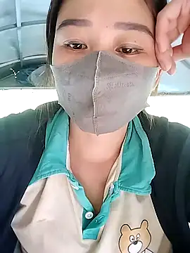 Snapshot of Girl_Shy2000 chatting on 10-26-25, 02:28 Girl Shy2000 online show from 10-26-25, 02:28