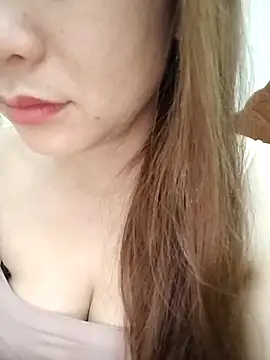 Snapshot of Girl_Shy2000 chatting on 11-08-25, 09:24 Girl Shy2000 online show from 11-08-25, 09:24