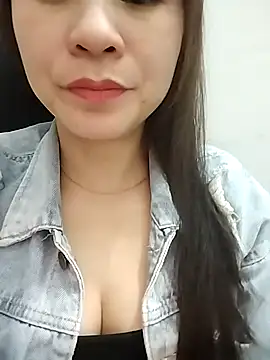 Snapshot of Girl_Shy2000 chatting on 11-13-25, 03:55 Girl Shy2000 online show from 11-13-25, 03:55