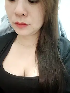 Snapshot of Girl_Shy2000 chatting on 11-14-25, 10:58 Girl Shy2000 online show from 11-14-25, 10:58