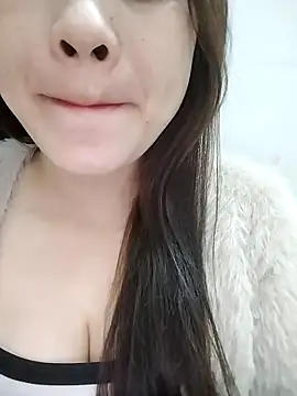 Snapshot of Girl_Shy2000 chatting on 11-26-25, 11:44 Girl Shy2000 online show from 11-26-25, 11:44