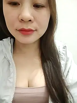 Snapshot of Girl_Shy2000 chatting on 11-28-25, 12:30 Girl Shy2000 online show from 11-28-25, 12:30