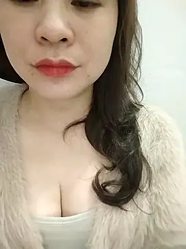 Girl Shy2000 online show from 02-04-26, 11:16