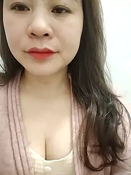 Girl Shy2000 online show from 02-13-26, 10:17