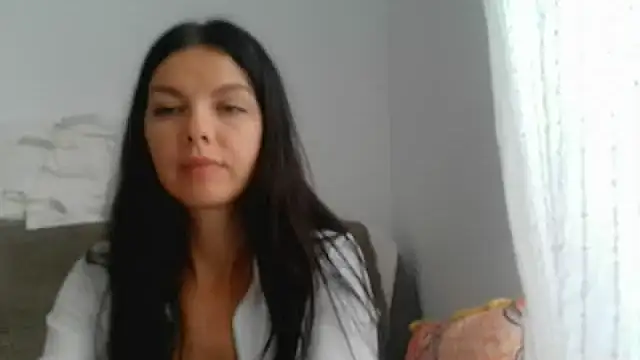 Snapshot of Lorivell chatting on 10-29-25, 02:19 Lorivell online show from 10-29-25, 02:19