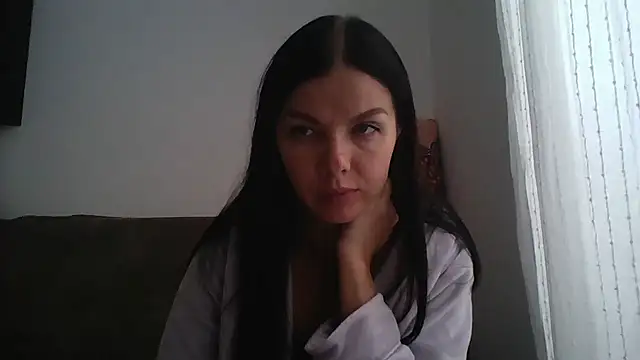 Snapshot of Lorivell chatting on 11-05-25, 02:06 Lorivell online show from 11-05-25, 02:06