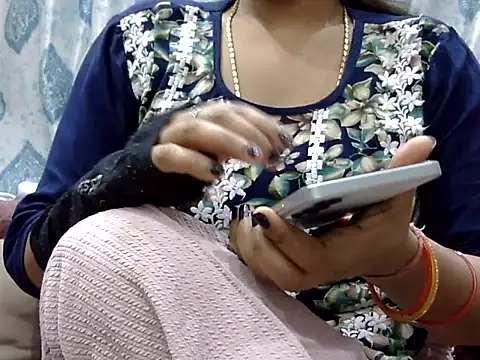 RINA RANI 0 online show from 03-07-26, 12:46