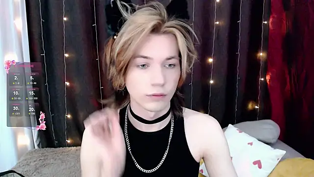 Snapshot of evan_reinhart chatting on 11-09-25, 01:59 evan reinhart online show from 11-09-25, 01:59