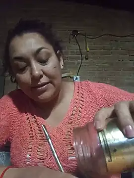 Snapshot of Lobizona chatting on 06-15-26, 01:57 Lobizona online show from 06-15-26, 01:57
