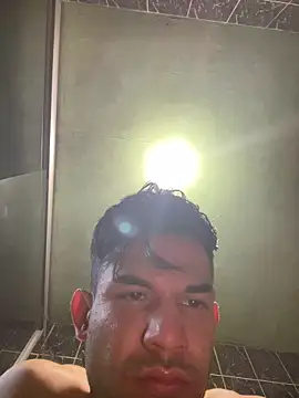 Snapshot of Moisesjrtapia chatting on 06-22-26, 04:37 Moisesjrtapia online show from 06-22-26, 04:37
