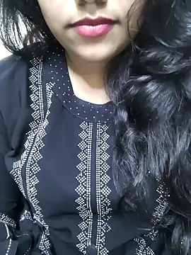 Snapshot of Miss_Rose__ chatting on 10-12-25, 09:14 Miss Rose online show from 10-12-25, 09:14