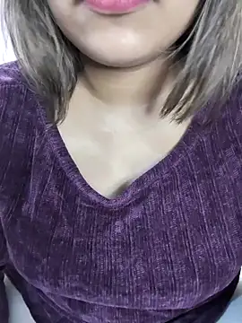 Snapshot of Miss_Rose__ chatting on 11-03-25, 06:20 Miss Rose online show from 11-03-25, 06:20