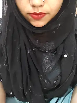 Snapshot of Miss_Rose__ chatting on 11-19-25, 08:09 Miss Rose online show from 11-19-25, 08:09