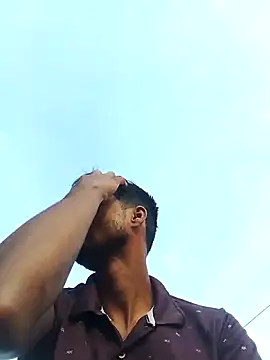 Snapshot of LesserUpset chatting on 10-05-25, 01:04 LesserUpset online show from 10-05-25, 01:04