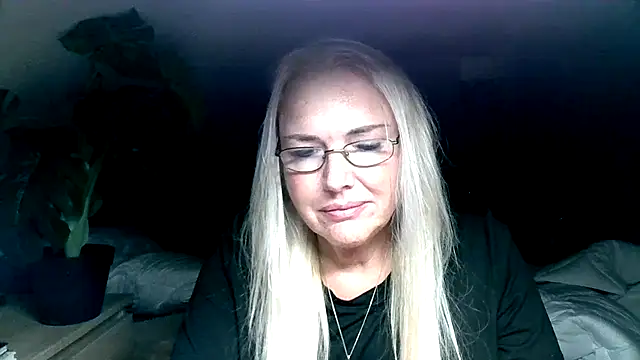 Sandy-Summer online show from 09-26-25, 05:28