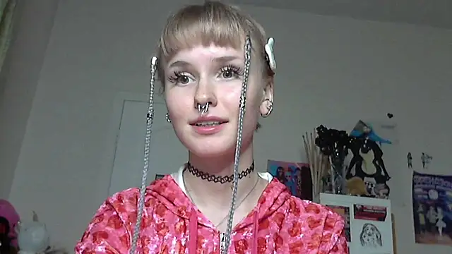 Snapshot of Paradoxy_ chatting on 04-26-26, 08:06 Paradoxy online show from 04-26-26, 08:06