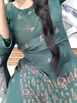 Snapshot of Anchal-si chatting on 10-01-25, 06:47 Anchal-si online show from 10-01-25, 06:47