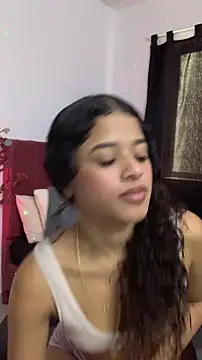 pequitasmedusa9 online show from 11-28-25, 06:10