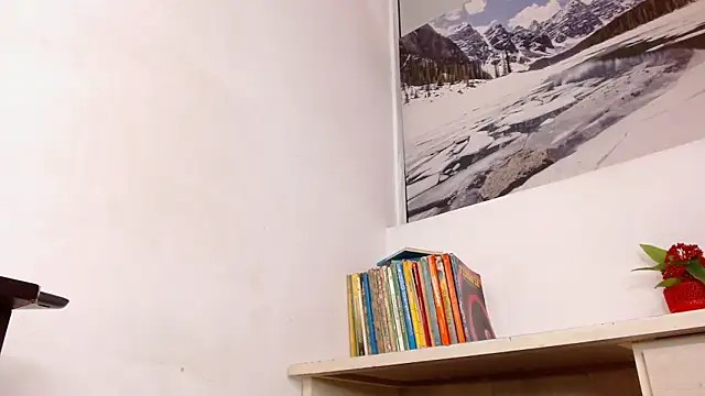 Snapshot of Adrianna5_ chatting on 03-11-26, 09:04 Adrianna5 online show from 03-11-26, 09:04