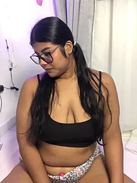 AnaBrowmn online show from 04-18-26, 04:05