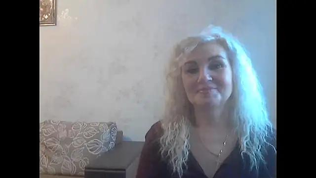 Snapshot of LadySexyBlond chatting on 05-18-26, 03:13 LadySexyBlond online show from 05-18-26, 03:13