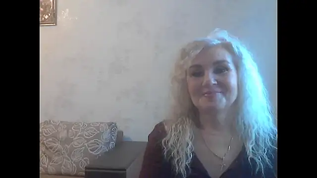 Snapshot of LadySexyBlond chatting on 05-18-26, 01:39 LadySexyBlond online show from 05-18-26, 01:39