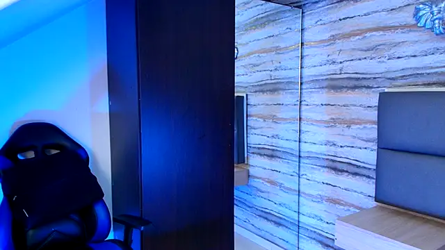 Lovers 21 online show from 11-20-25, 03:50