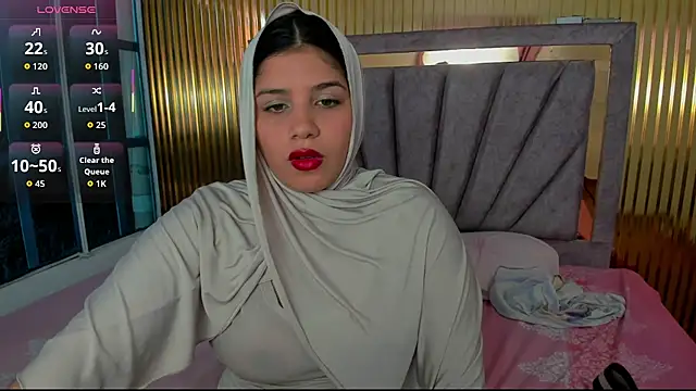 Snapshot of Amyra_Rasi chatting on 11-10-25, 07:13 Amyra Rasi online show from 11-10-25, 07:13