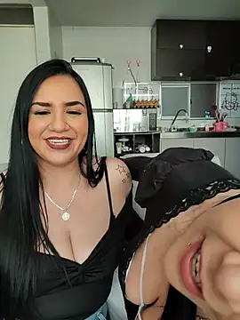 Snapshot of sasha_amy1 chatting on 10-15-25, 10:10 sasha amy1 online show from 10-15-25, 10:10