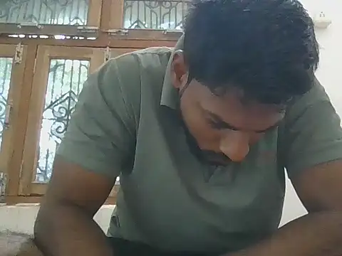 Raw12499 online show from 12-05-25, 06:22