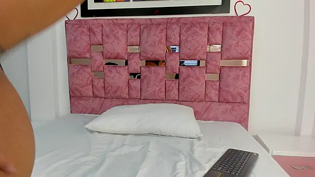 abella lov online show from 10-16-25, 12:17